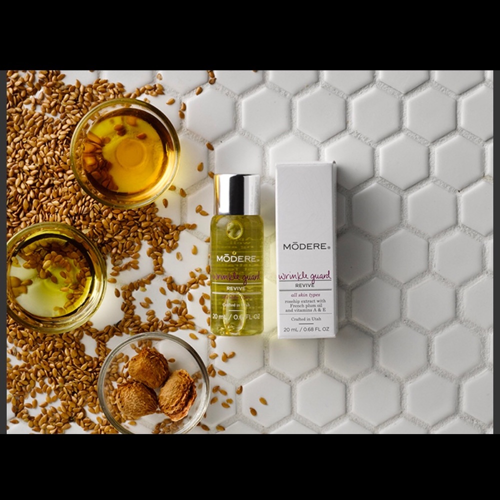Wrinkle Guard by Modere